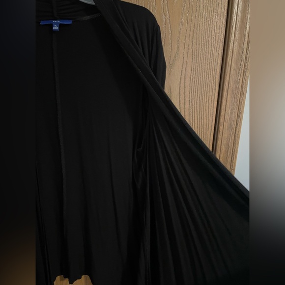 Apt. 9 Classic Black Cardigan with Ruched Short Sleeves - Picture 4 of 7